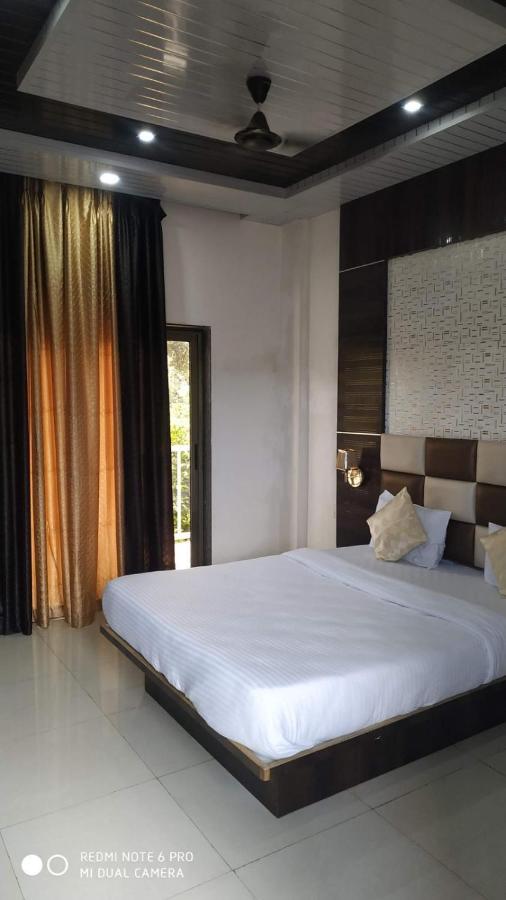 Royal Honey Resort Mahabaleshwar Bagian luar foto